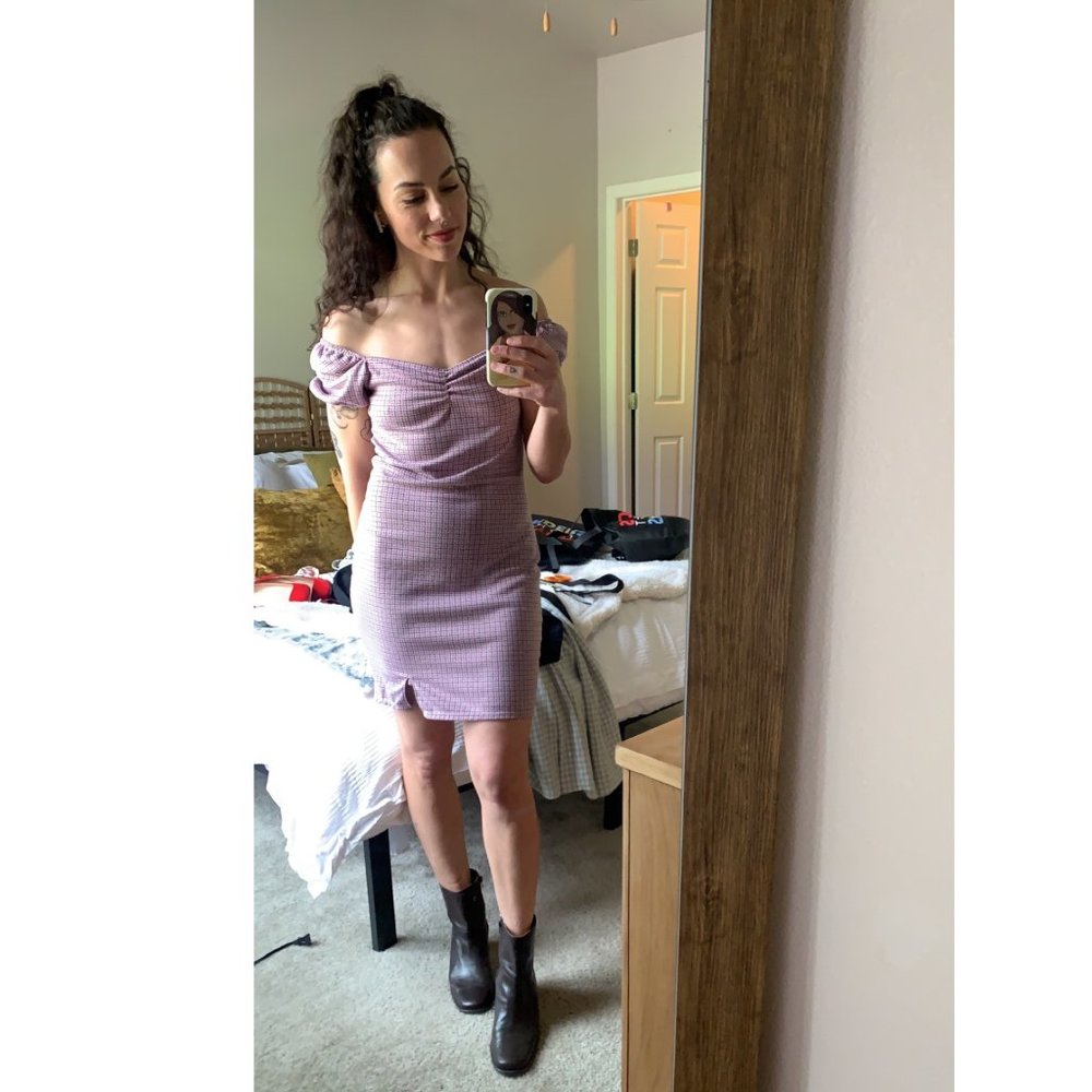 Meet your Posher, Carey